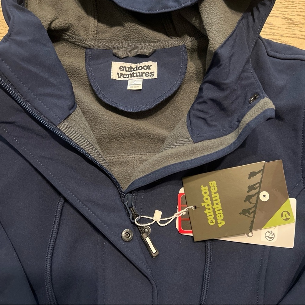 Outdoor Adventure soft Shell Jacket Size Small - Picture 7 of 8